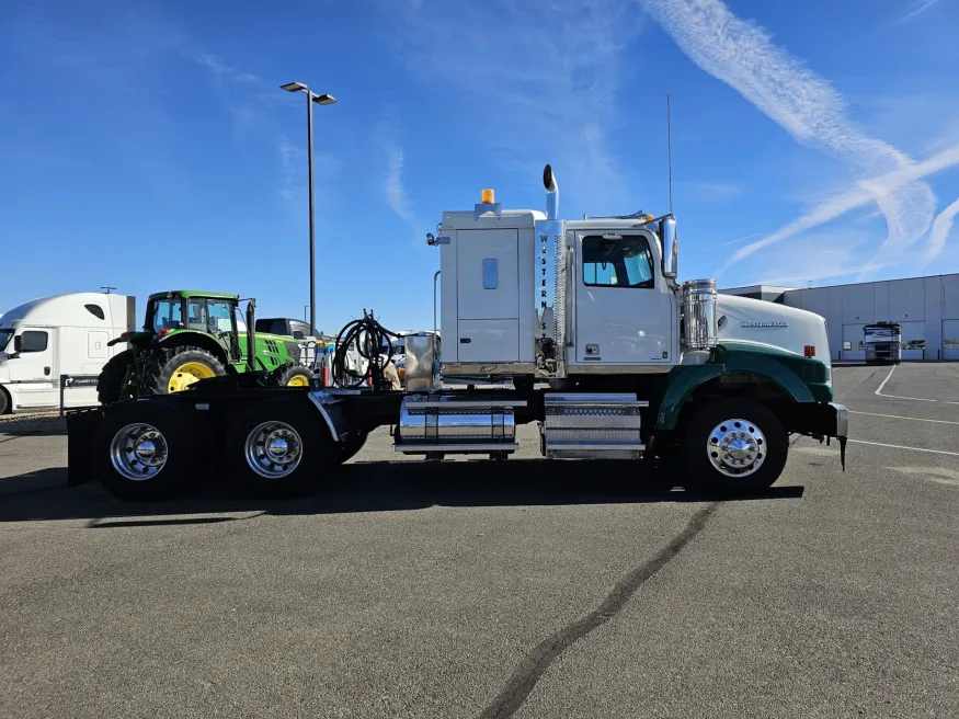 2020 Western Star 4900 | Photo 5 of 25