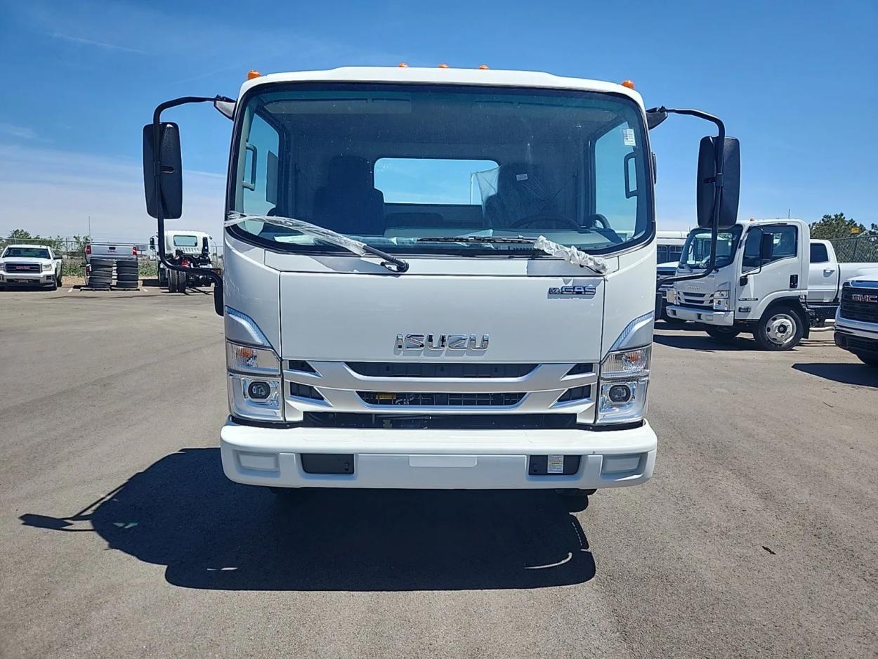 2025 Isuzu NQR GAS 18 BOX VAN | Photo 1 of 3