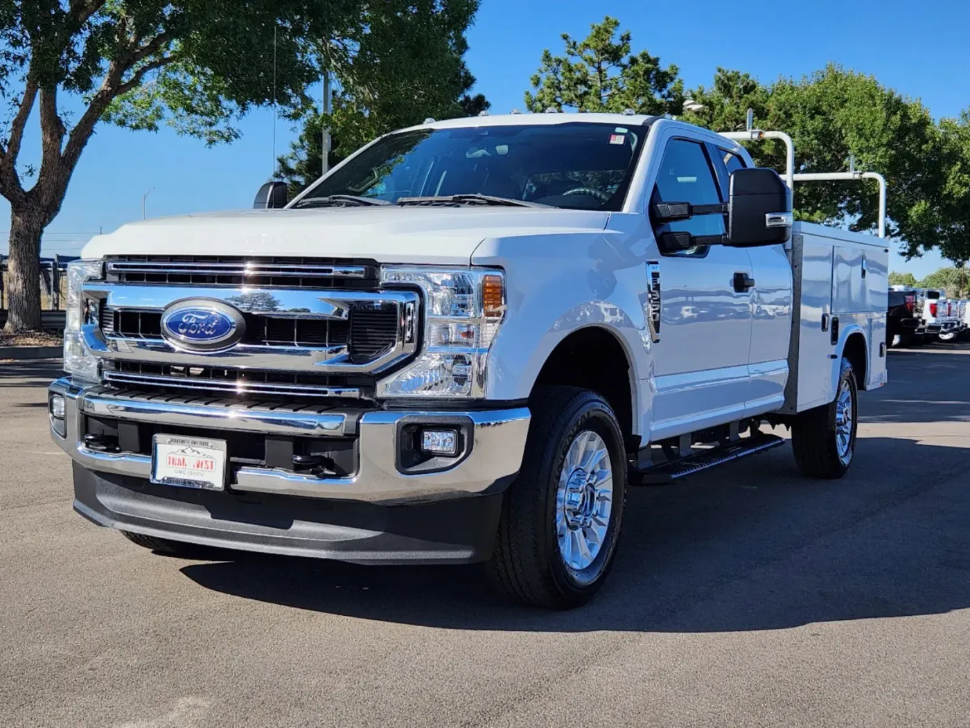 2021 Ford Super Duty F-350 SRW | Photo 3 of 30