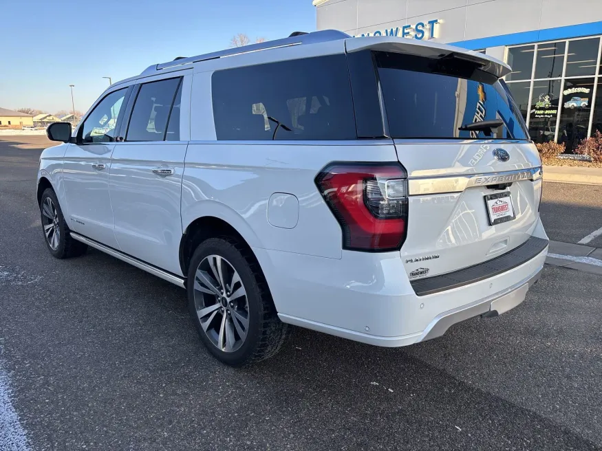 2021 Ford Expedition Max Platinum | Photo 2 of 26