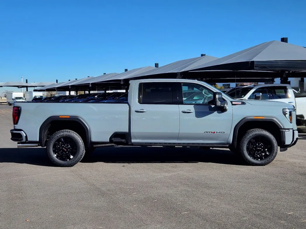 2025 GMC Sierra 3500HD AT4 