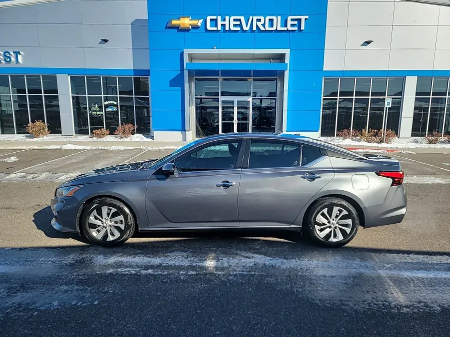 2020 Nissan Altima 2.5 S | Photo 1 of 15