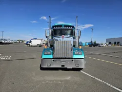 2022 Kenworth W900 | Thumbnail Photo 2 of 28