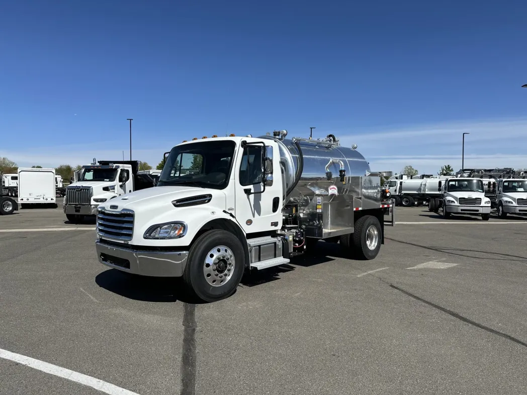 2025 Freightliner M2 106 