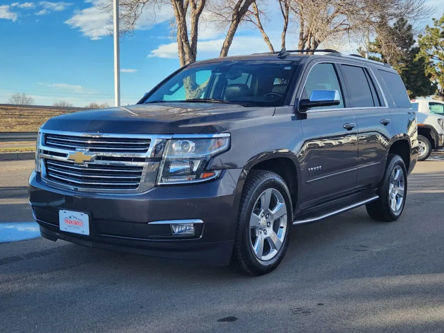 2018 Chevrolet Tahoe Premier | Photo 3 of 26