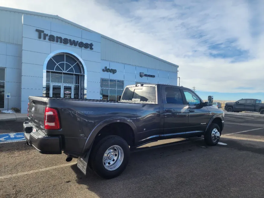 2022 RAM 3500 Laramie | Photo 6 of 22