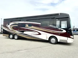 2016 Newmar Dutch Star 4018 | Thumbnail Photo 1 of 32