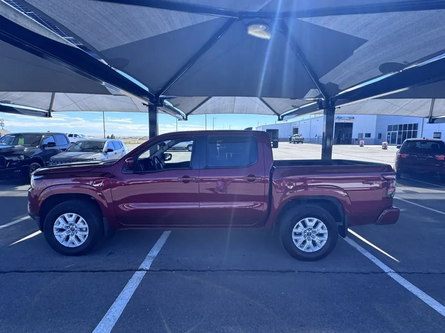 2023 Nissan Frontier SV | Photo 1 of 17