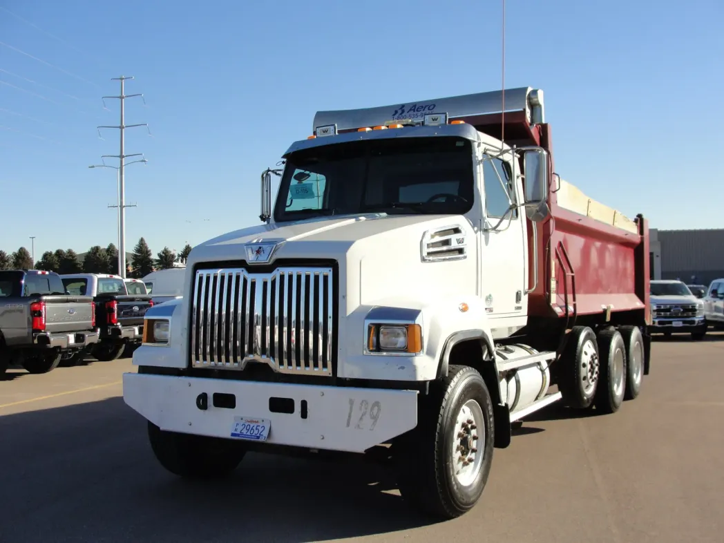 2016 Western Star 4700SB 