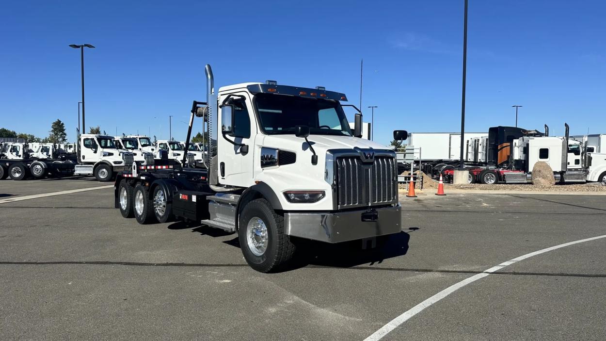 2024 Western Star 47X | Photo 3 of 16