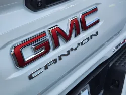 2024 GMC Canyon 4WD AT4X | Thumbnail Photo 12 of 27