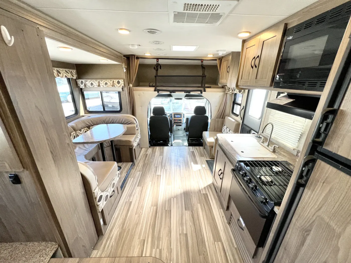 2016 Coachmen Prism 2200 | Photo 4 of 23