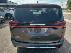 2023 Chrysler Pacifica Touring L | Thumbnail Photo 3 of 18