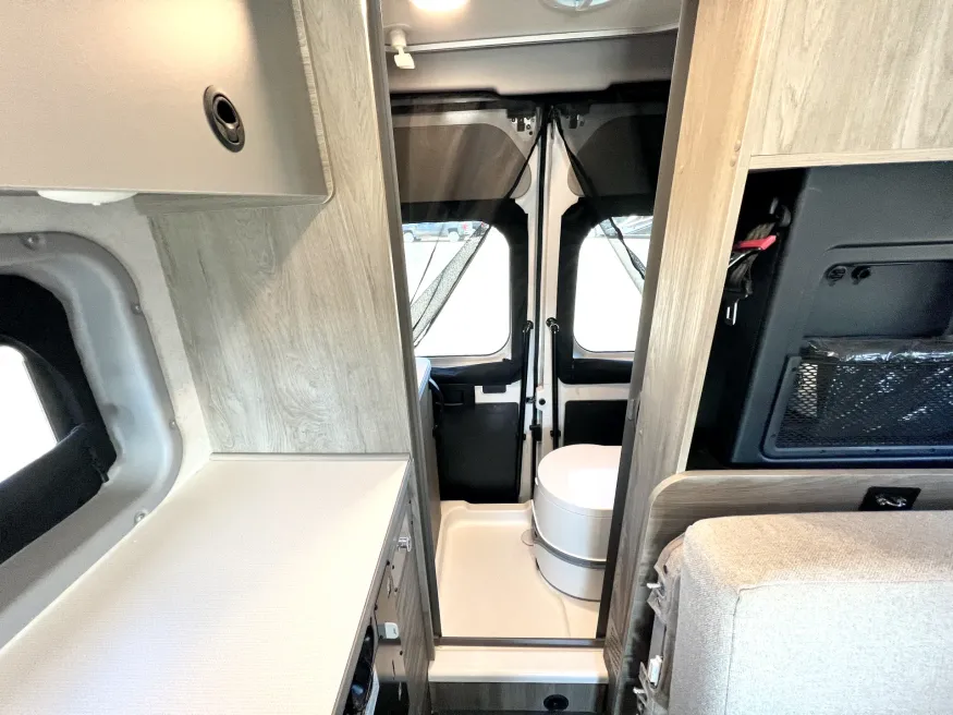 2024 Winnebago Solis Pocket 36B | Photo 10 of 22