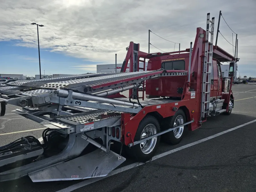 2020 Western Star 4900FA | Photo 5 of 30