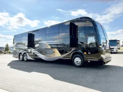 2023 Emerald Prevost H3-45 | Thumbnail Photo 1 of 47