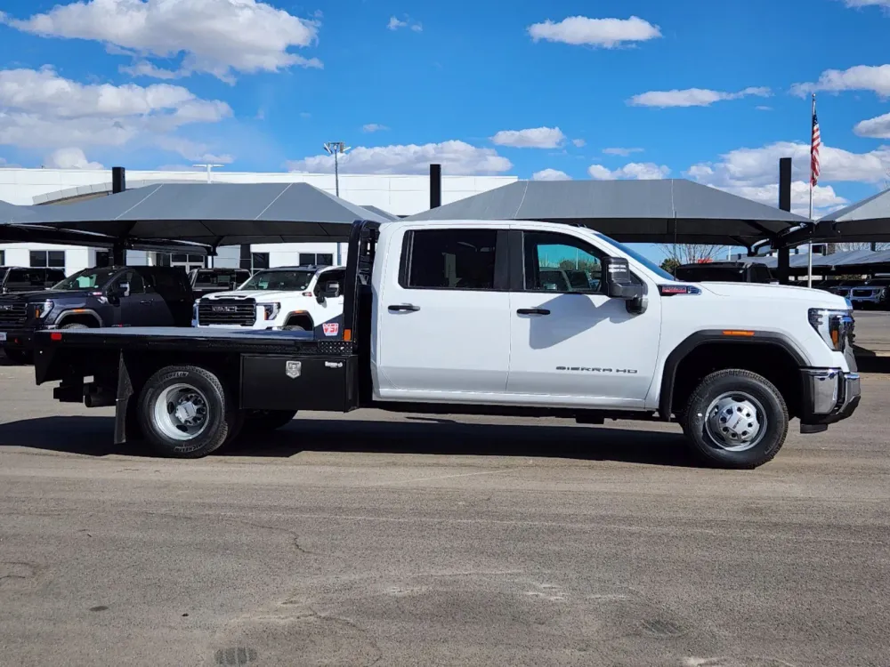 2025 GMC Sierra 3500HD CC Pro