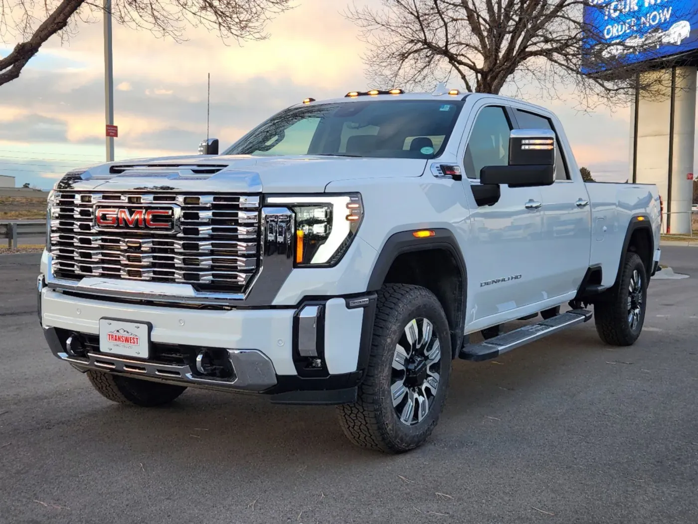 2025 GMC Sierra 3500HD Denali | Photo 3 of 29