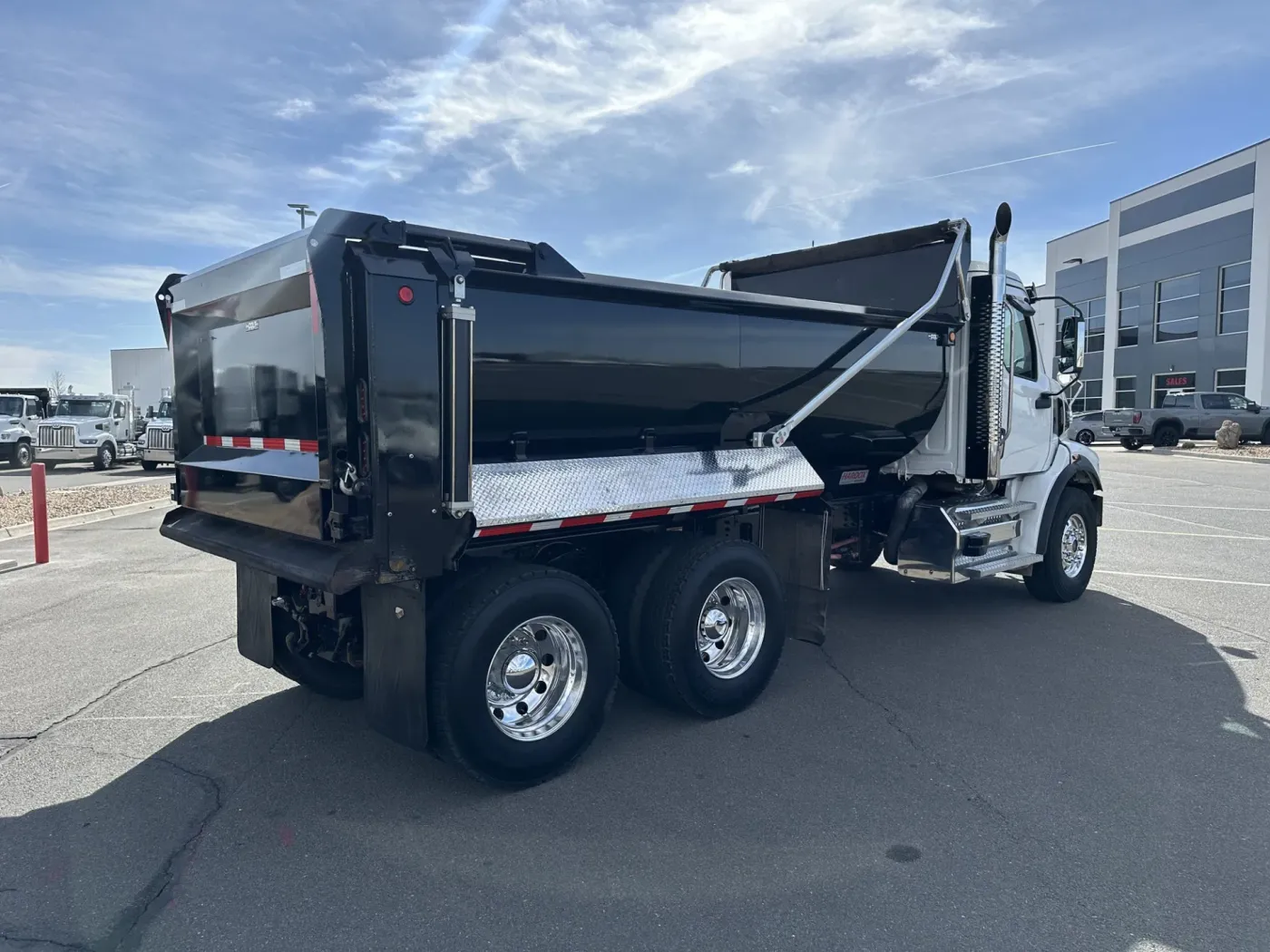 2025 Western Star 47X | Photo 5 of 16