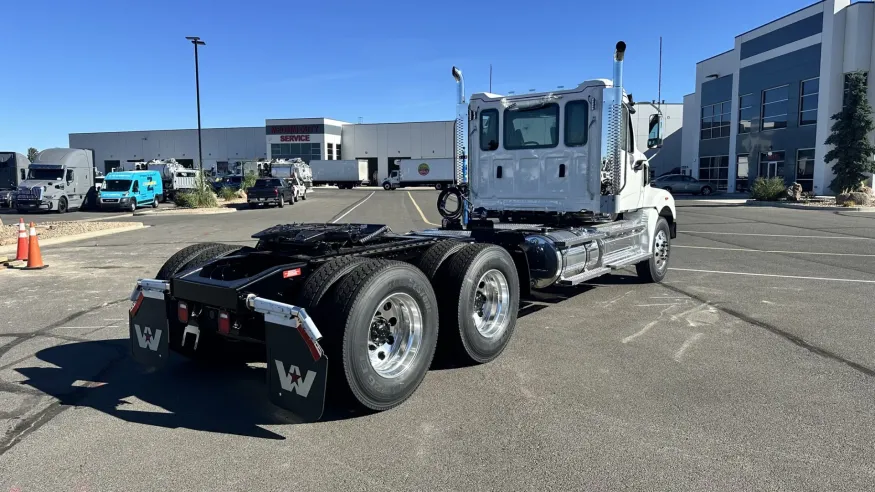 2025 Western Star 49X | Photo 6 of 15