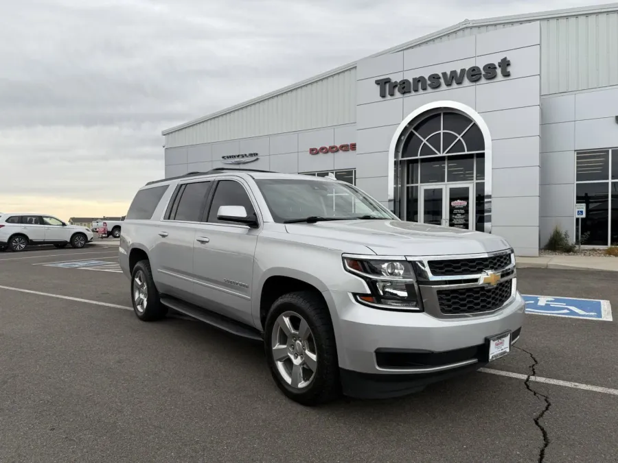 2019 Chevrolet Suburban LS | Photo 1 of 16