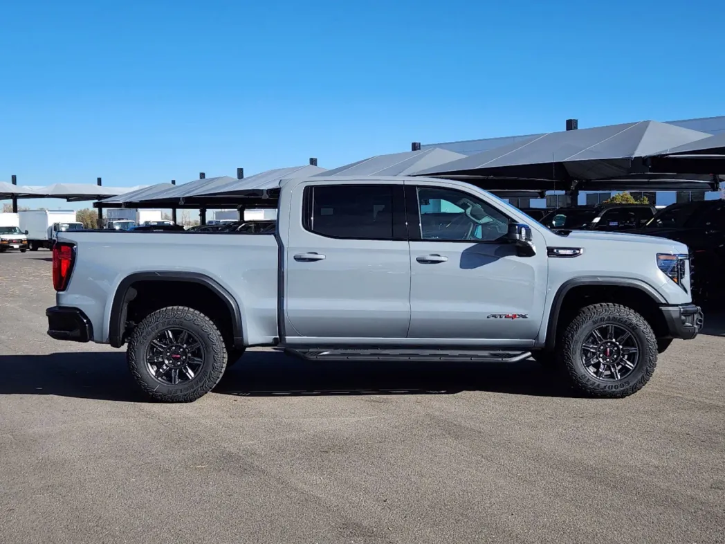 2025 GMC Sierra 1500 AT4X 