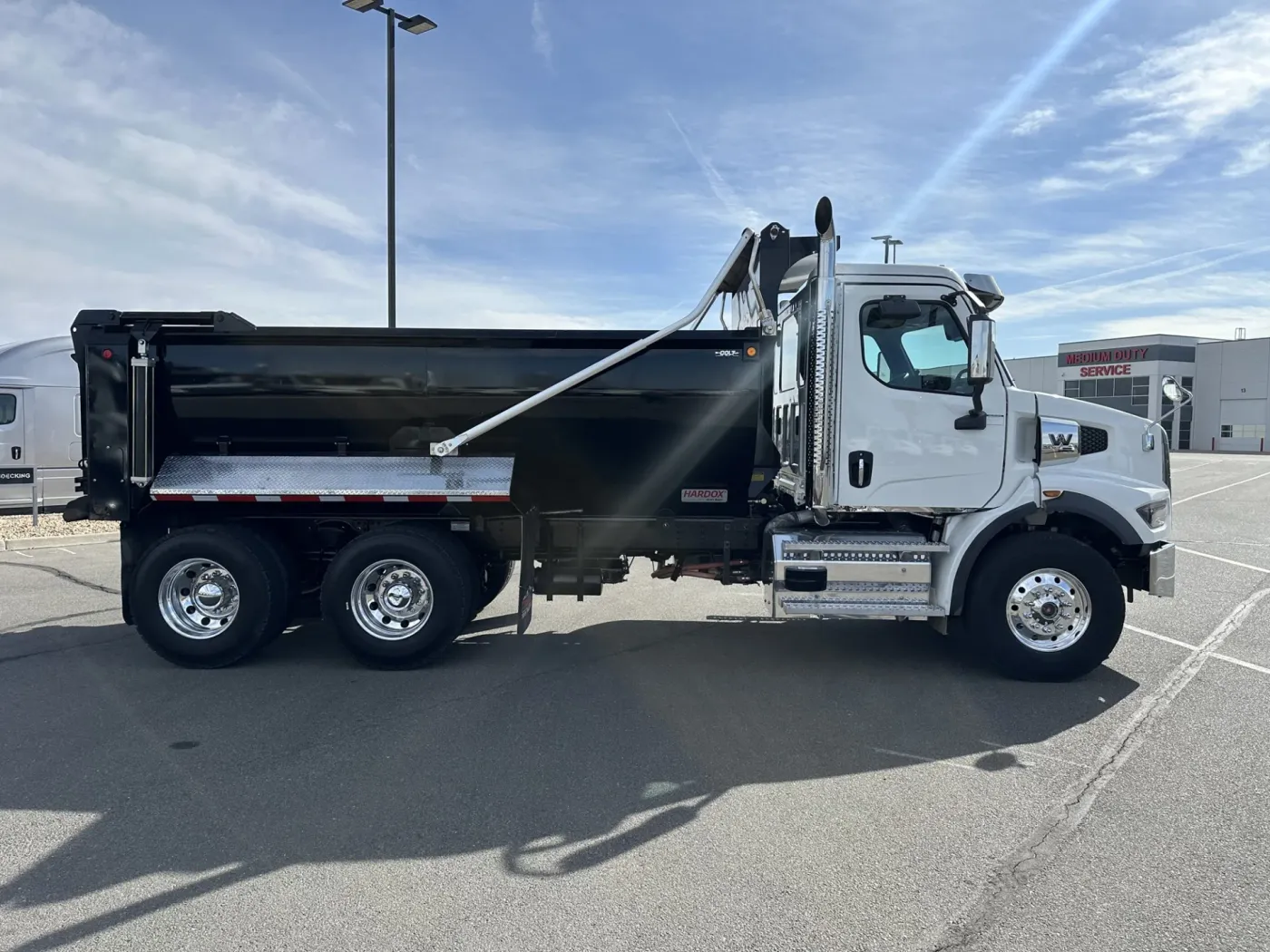 2025 Western Star 47X | Photo 4 of 16