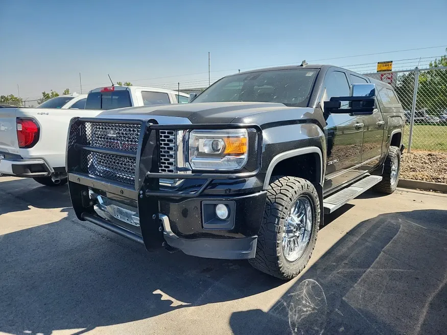 2014 GMC Sierra 1500 Denali | Photo 2 of 3