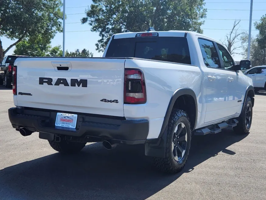 2021 RAM 1500 Rebel | Photo 2 of 28