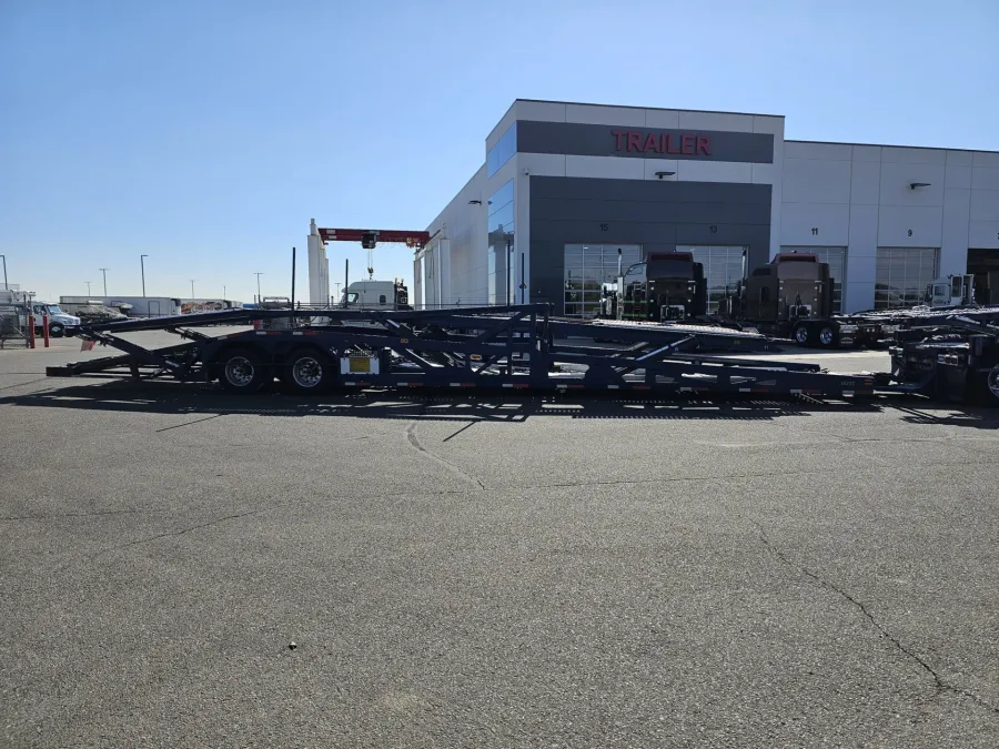 2019 Peterbilt 389 | Photo 16 of 32