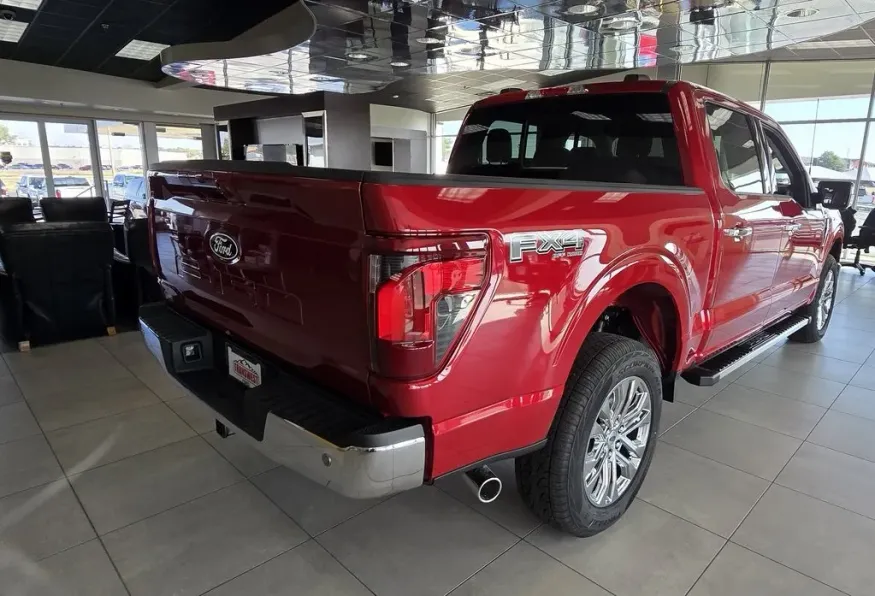 2024 Ford F-150 | Photo 9 of 35