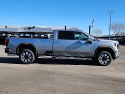 2025 GMC Sierra 3500HD Denali | Thumbnail Photo 1 of 31