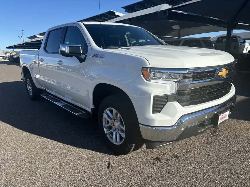 2025 Chevrolet Silverado 1500 LT | Photo 6 of 21