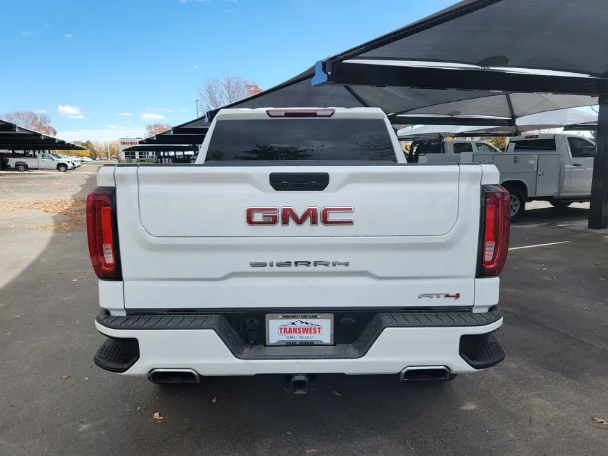 2021 GMC Sierra 1500 AT4 | Photo 14 of 27