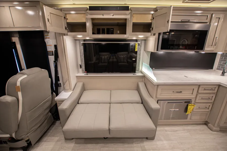 2024 Newmar Ventana 3809 | Photo 11 of 29