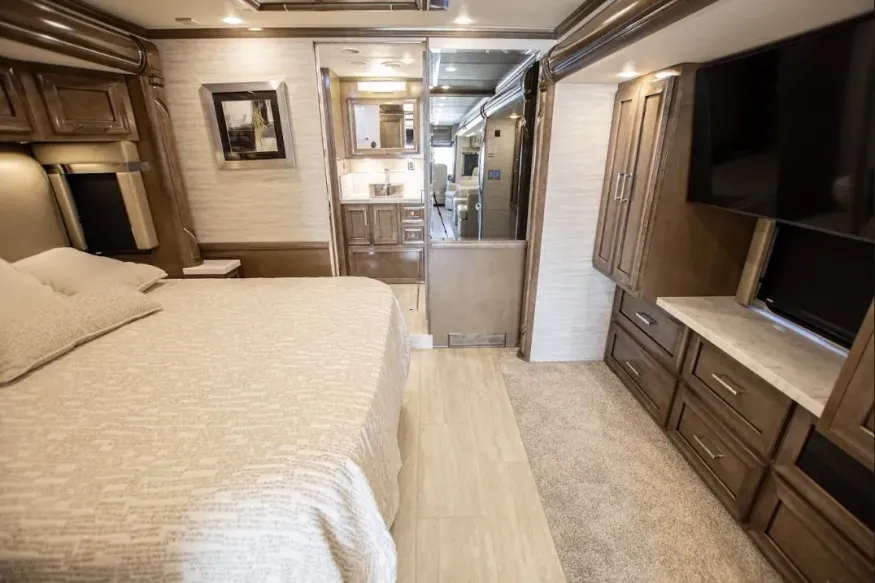 2024 Newmar Ventana 4037 | Photo 19 of 29