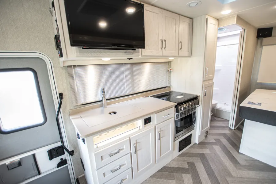 2024 Winnebago Porto 24P | Photo 11 of 13