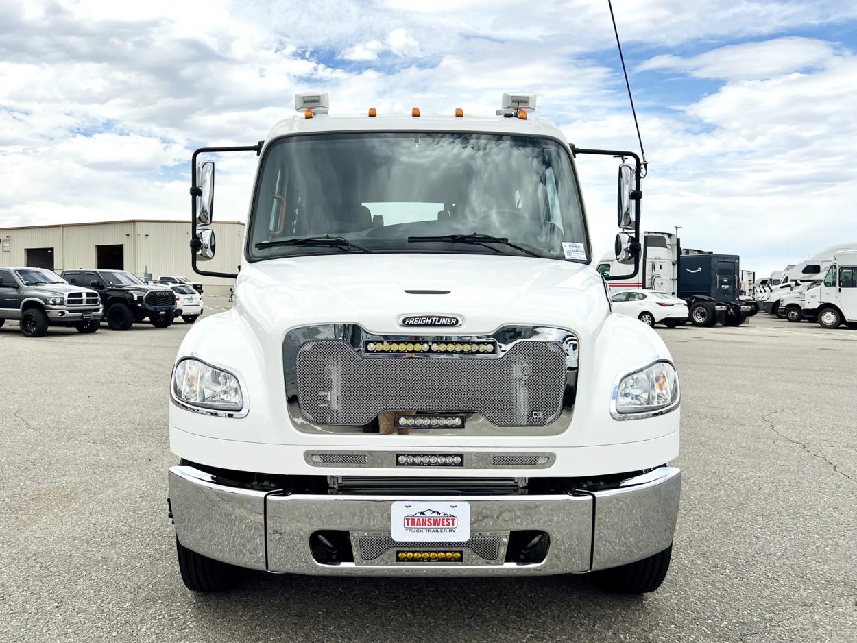 2018 Freightliner M2 106 Summit Hauler | Photo 23 of 23