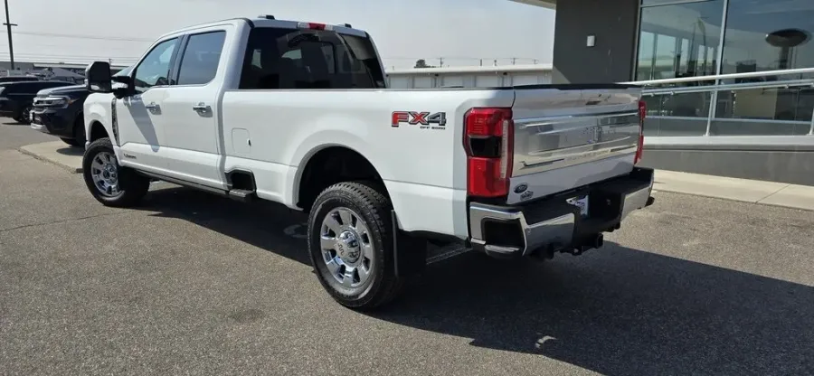 2024 Ford F-350SD | Photo 15 of 53