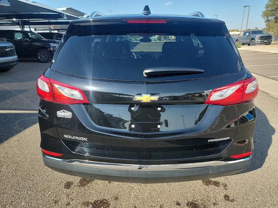 2020 Chevrolet Equinox Premier | Photo 3 of 19