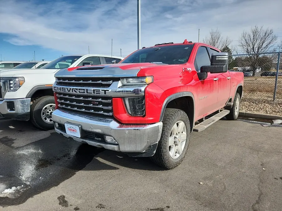 2020 Chevrolet Silverado 3500HD LTZ | Photo 2 of 3