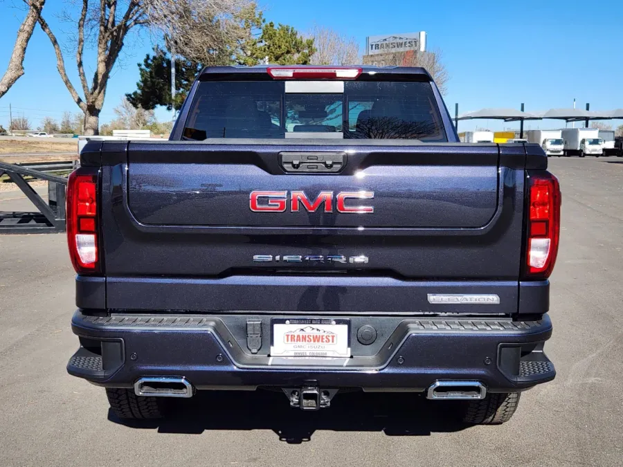 2025 GMC Sierra 1500 Elevation | Photo 15 of 31