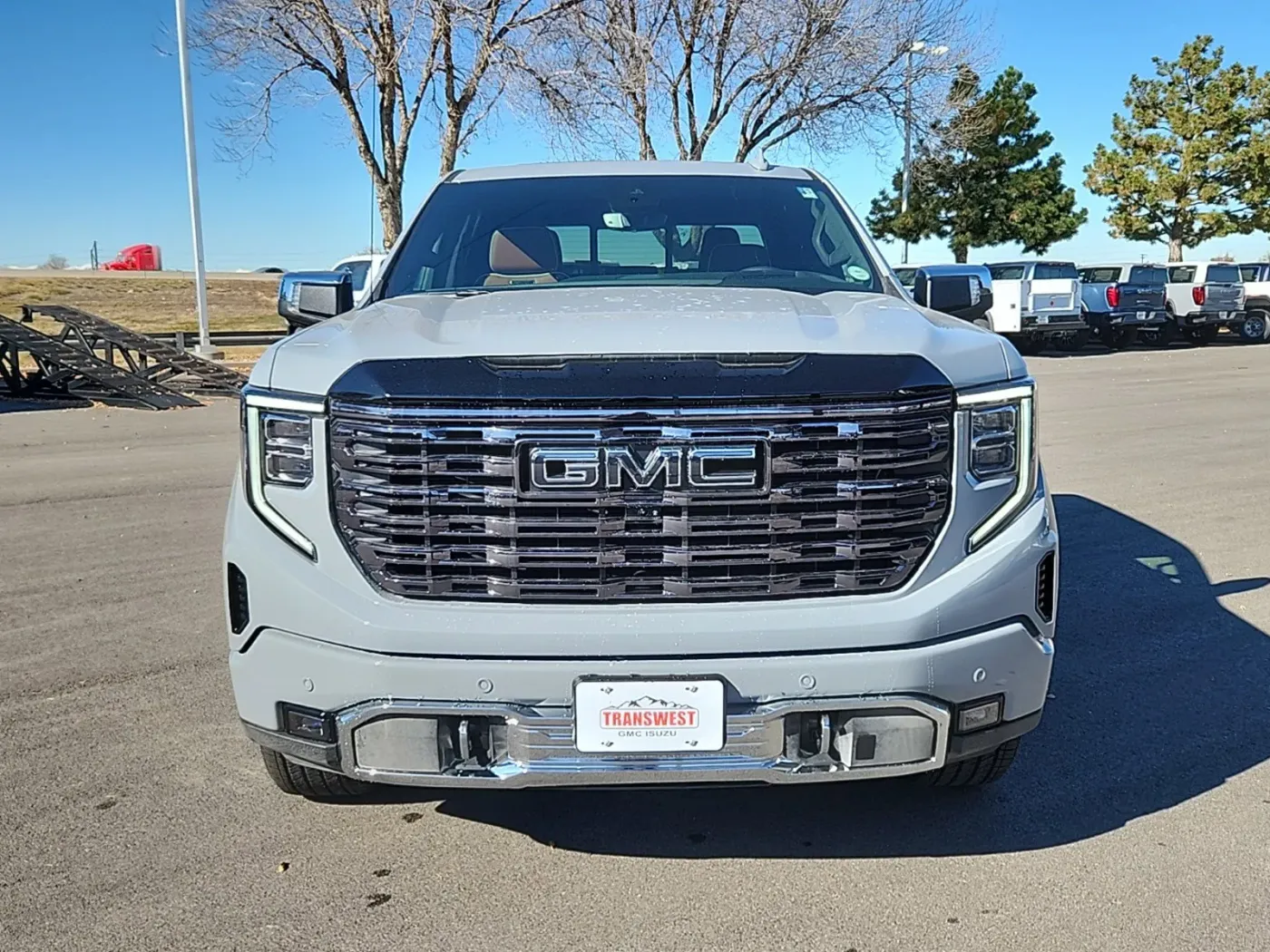 2025 GMC Sierra 1500 Denali Ultimate | Photo 3 of 26