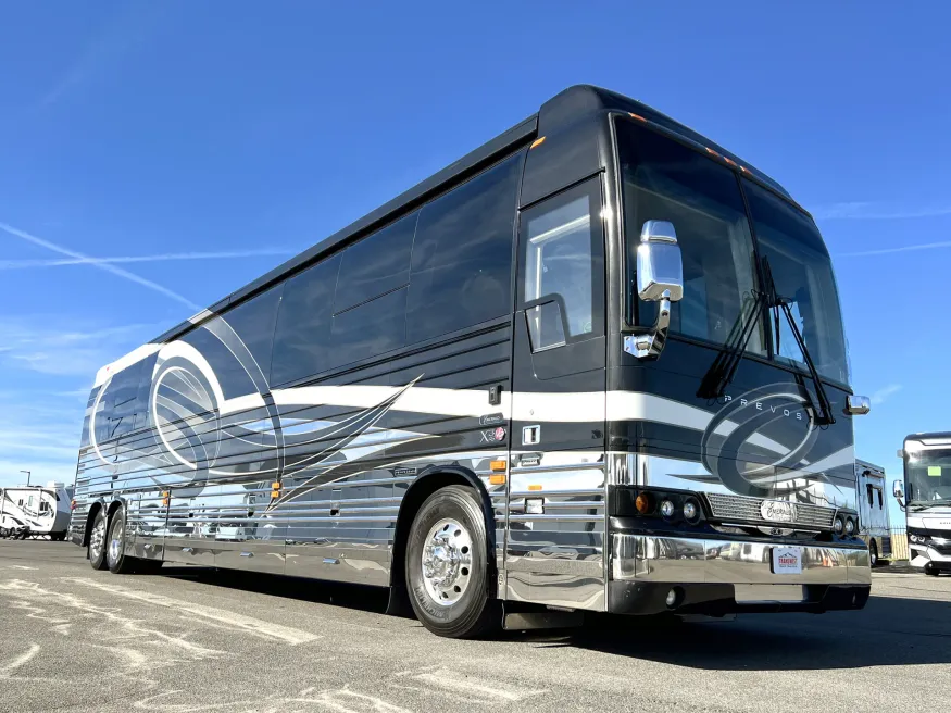 2017 Emerald Prevost X3 | Photo 38 of 37