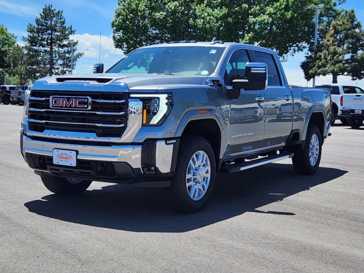 2024 GMC Sierra 2500HD SLT | Photo 3 of 27