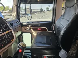 2019 Peterbilt 389 | Thumbnail Photo 5 of 32