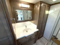 2020 Newmar Ventana 4002 | Thumbnail Photo 15 of 28