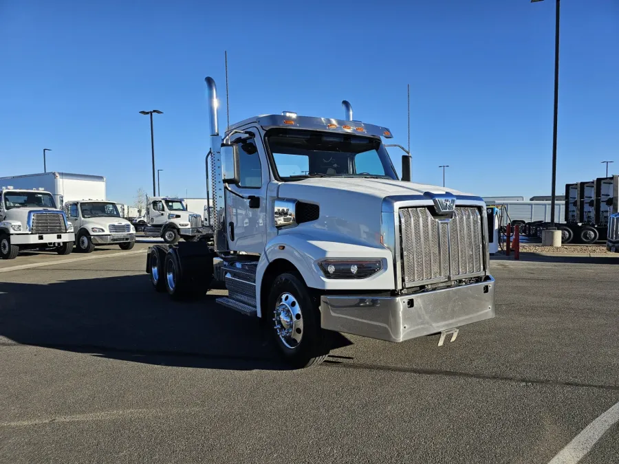 2022 Western Star 49X | Photo 3 of 16