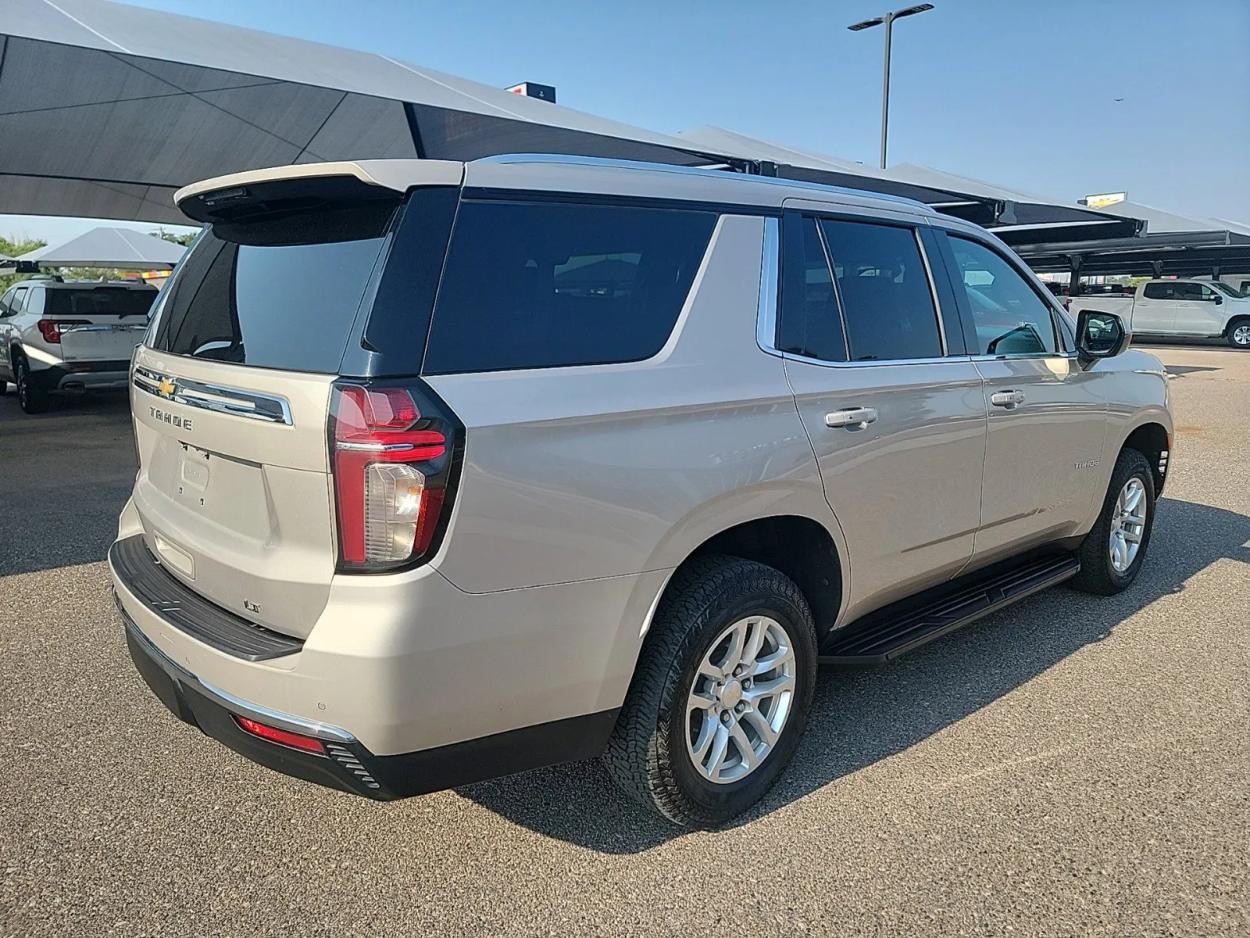 2021 Chevrolet Tahoe LT | Photo 7 of 24