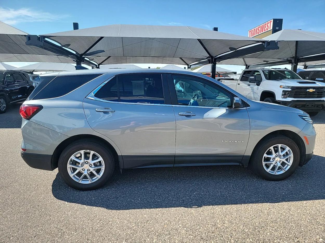 2023 Chevrolet Equinox LT | Photo 6 of 17